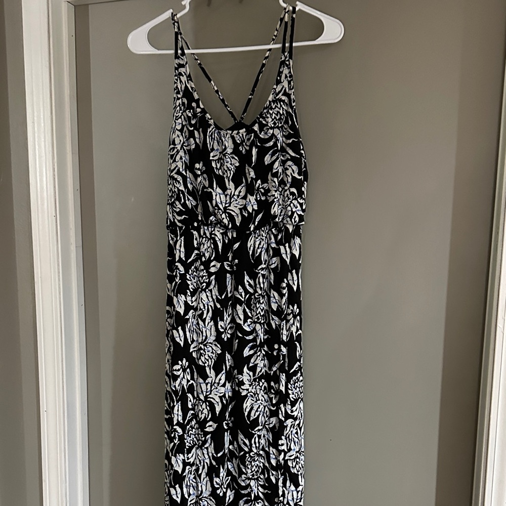 LOFT Black and White Leaf Print Maxi Dress